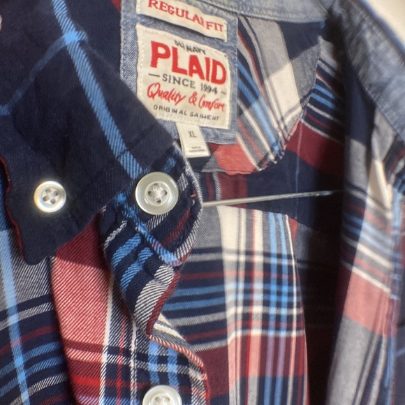 XL Old navy red, white and blue button up flannel dress shirt. - Picture 3 of 3